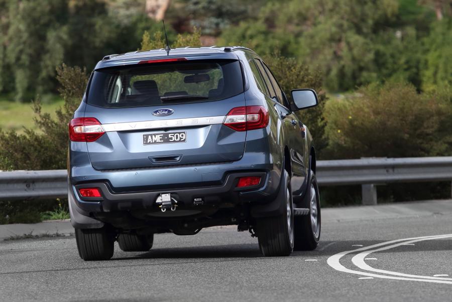  Ford Everest Ambiete 2015 года  (AU) (фото 15 из 40)
